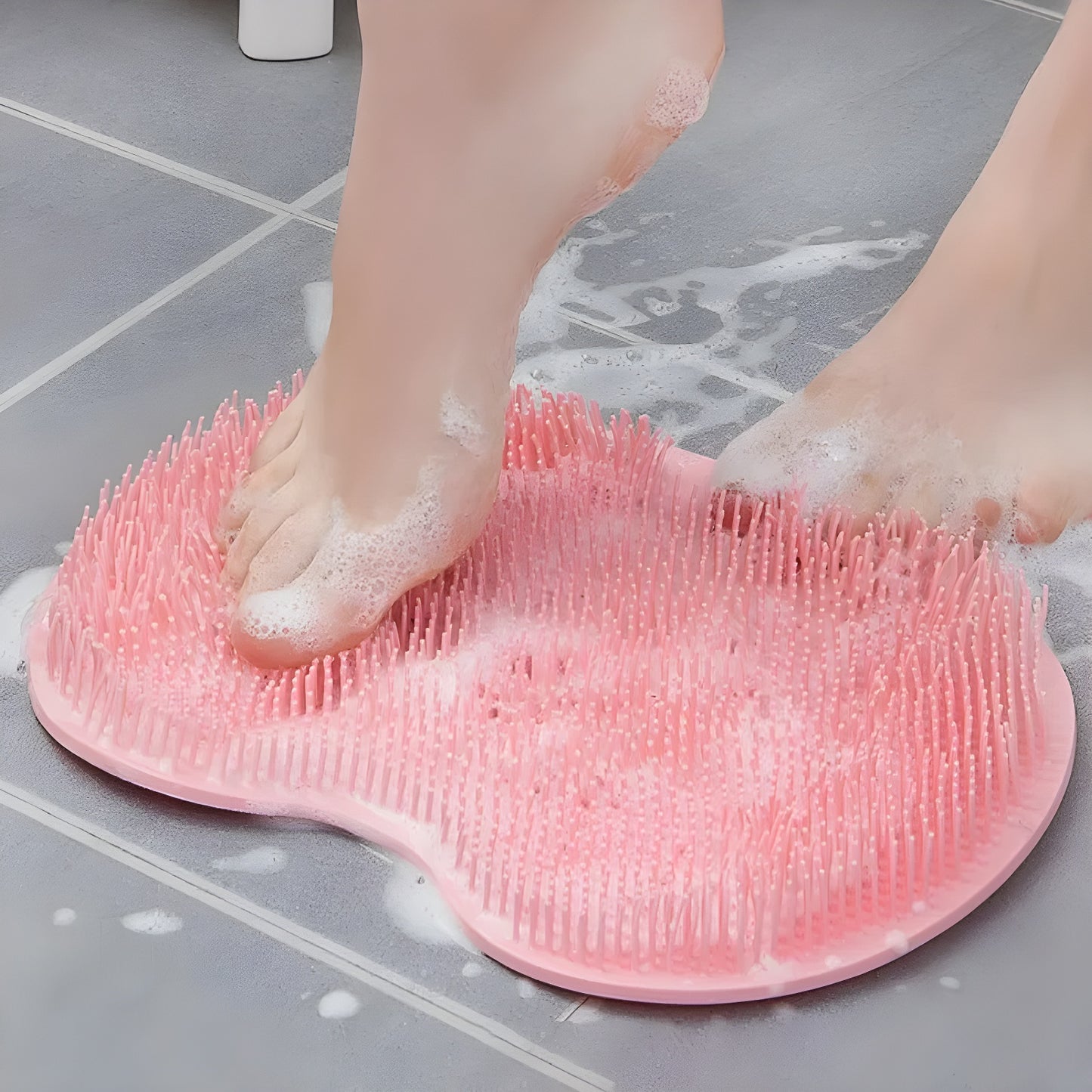 The Silicone Spa Foot ScrubMat - Get Baby-Soft Feet 🌸🦢